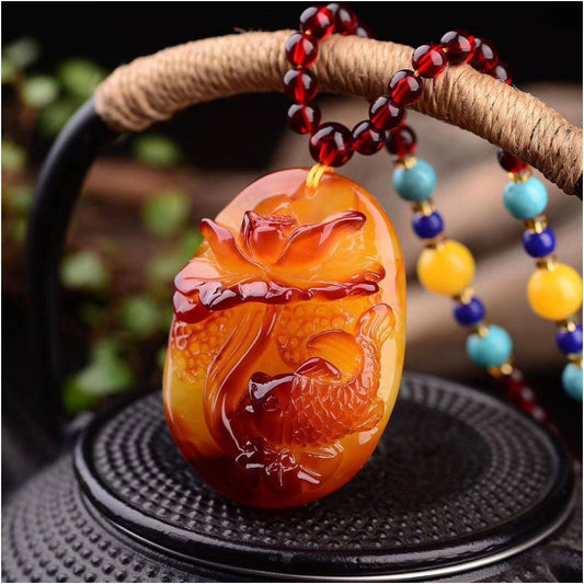 Old beeswax surplus pendant every year men s and women s long style original mineral chicken oil yellow amber necklace old wax sweater chain natural
