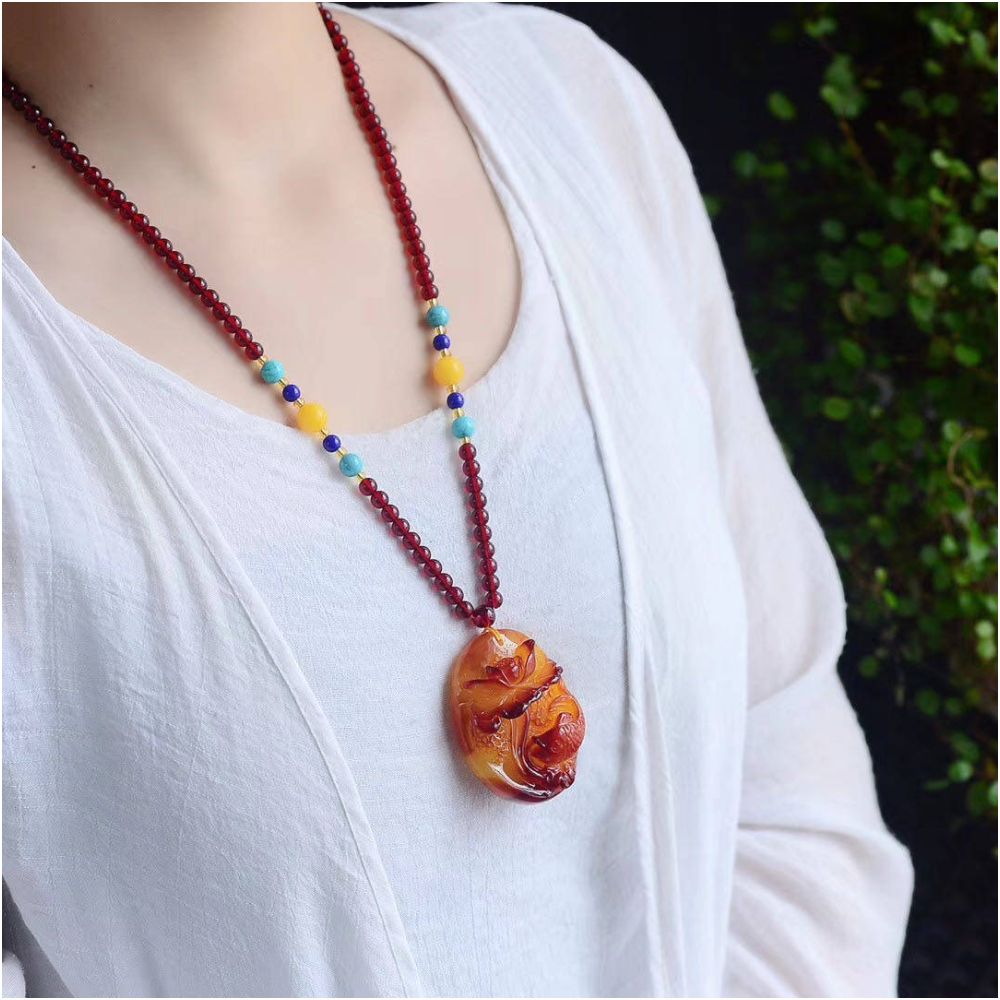 Old beeswax surplus pendant every year men s and women s long style original mineral chicken oil yellow amber necklace old wax sweater chain natural image 4