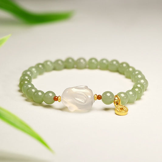 Jade Rabbit Bracelet for Women - Handmade Glass Bead Zodiac Charm