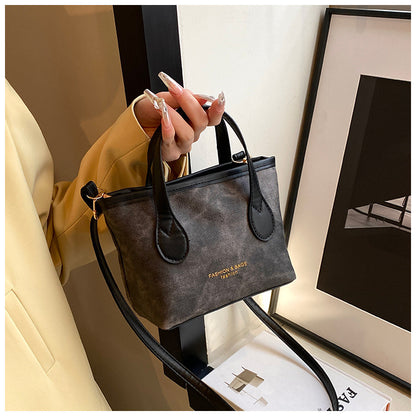 Retro Bucket Shoulder Bag - Large Capacity Crossbody Bag for Women