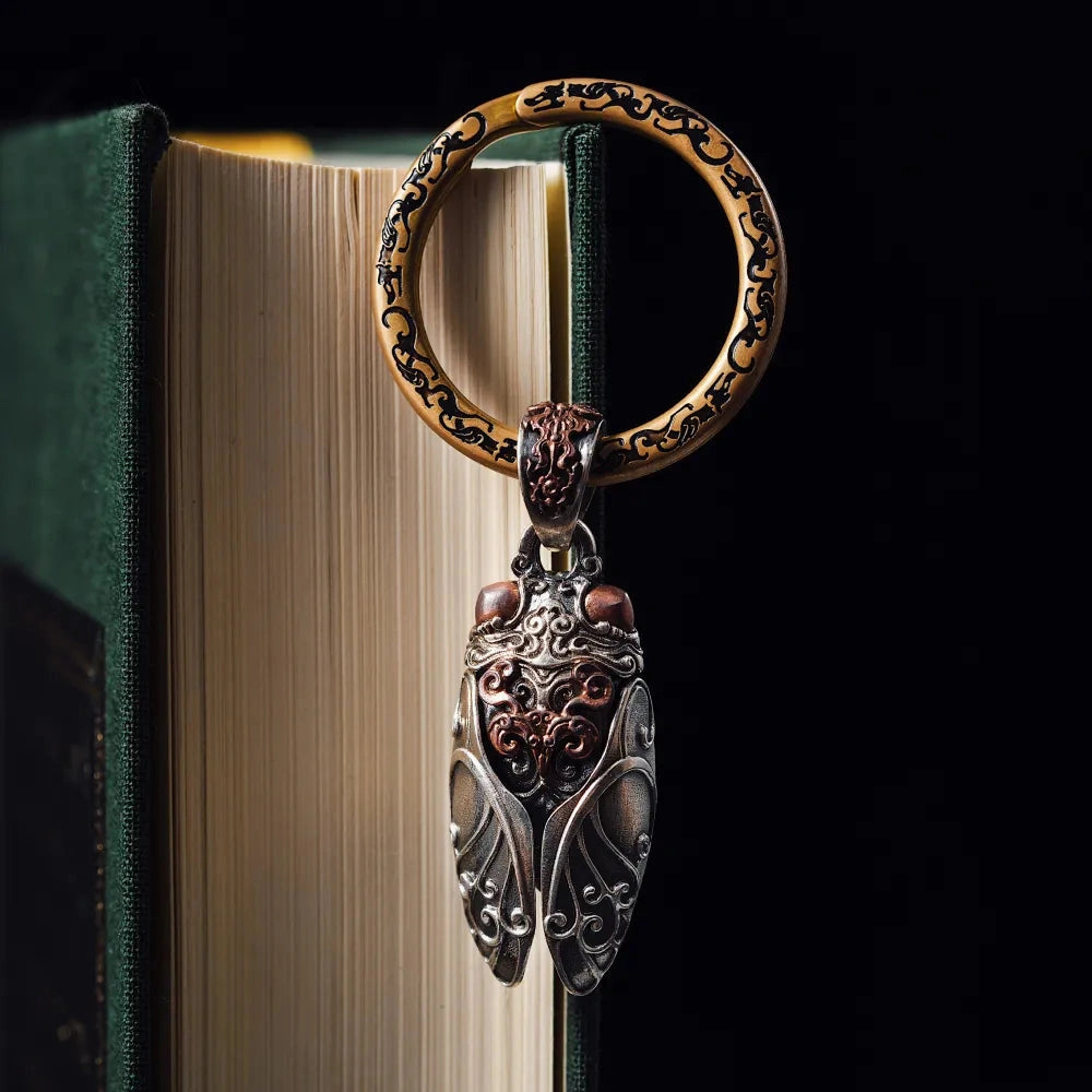 Brass Dragon-patterned Key Ring Details 03