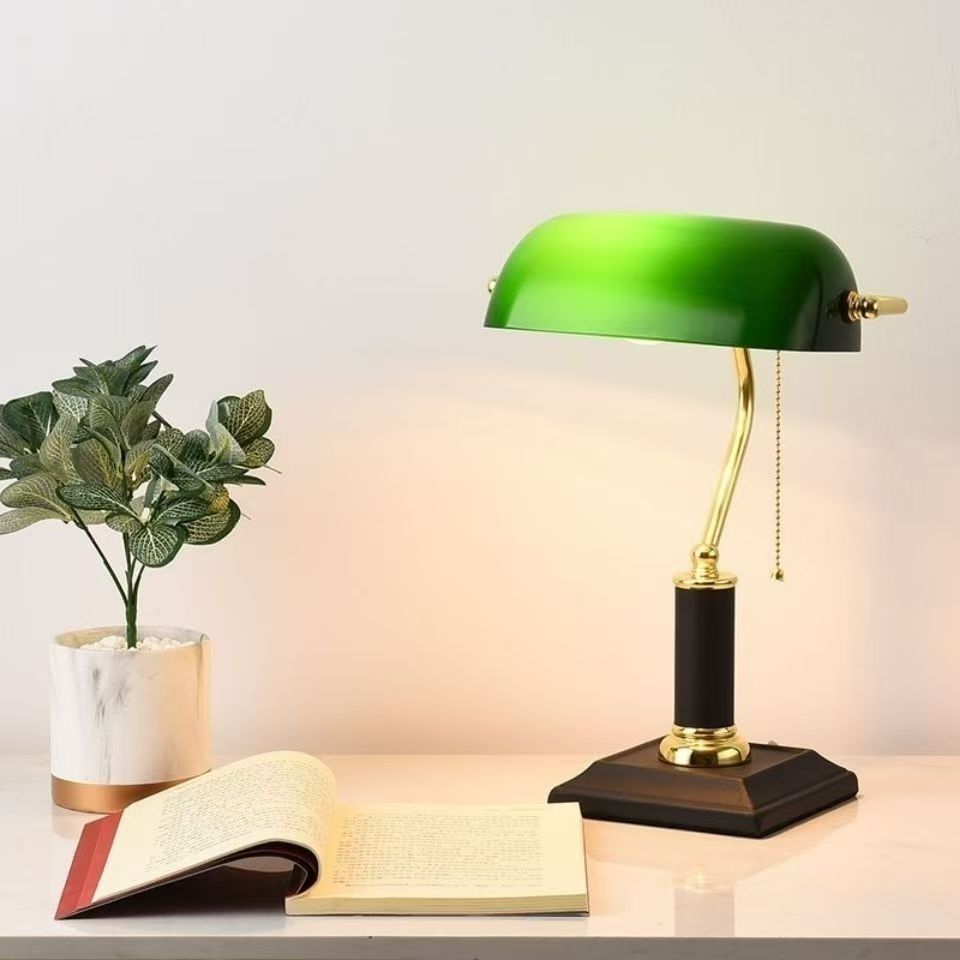 Retro Metal Desk Lamp - Vintage Style Study Table Light